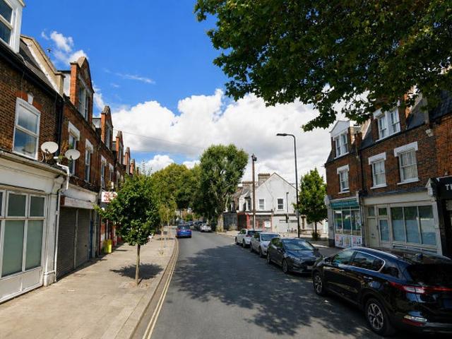 Apartment for rent in London Borough of Ealing, Greater London