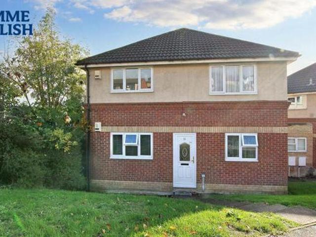 House for sale in Vange, Essex