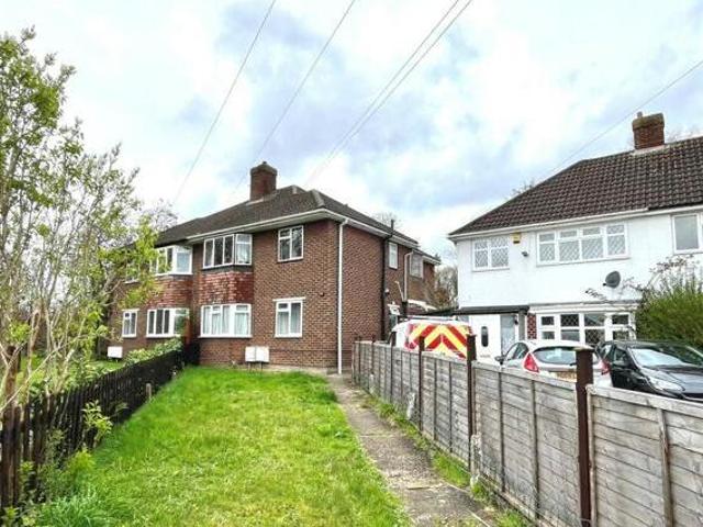 House for sale in Chessington