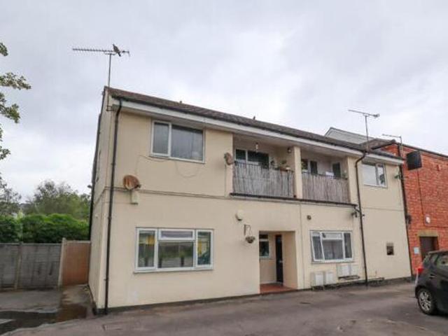 House for sale in Farnborough, Hampshire