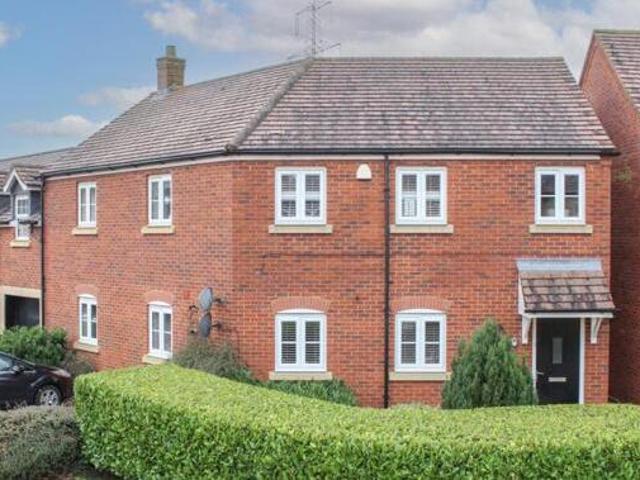 House for sale in Leighton-Linslade, Leighton Buzzard