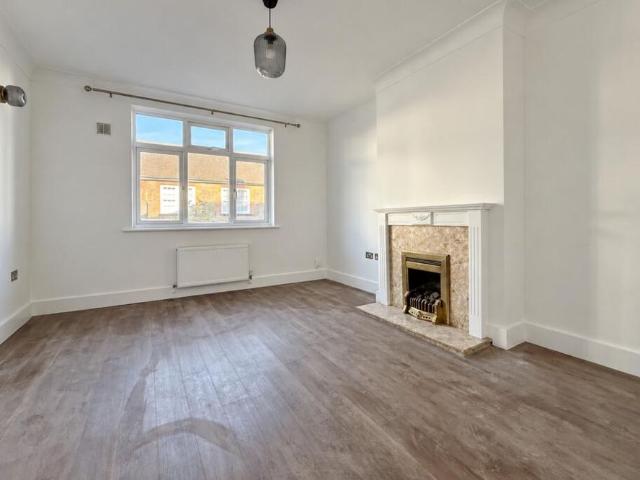 House for rent in London Borough of Croydon, Greater London