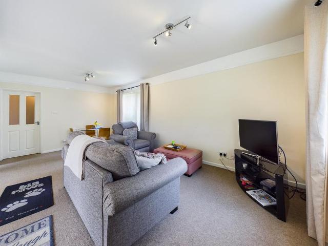House for rent in Beaconsfield and Chepping Wye Community Board, Tylers Green