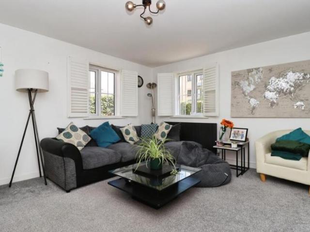 House for rent in Priors Hall Park, Weldon