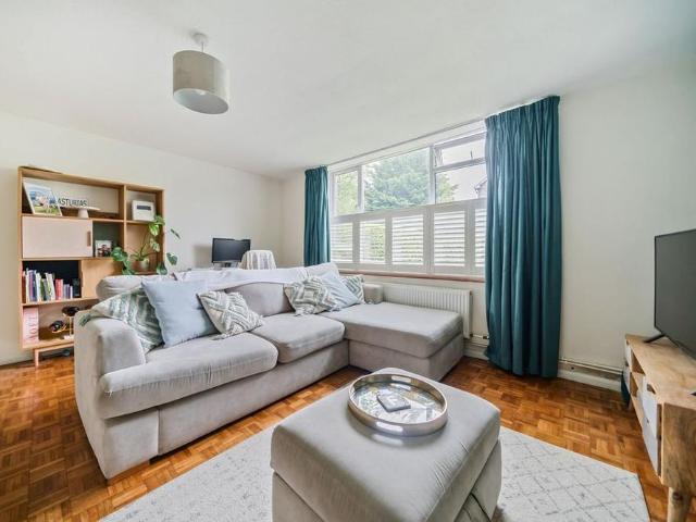 House for rent in Fole, Surrey