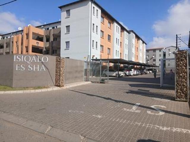 Apartment for sale in Nooitgedacht, Gauteng