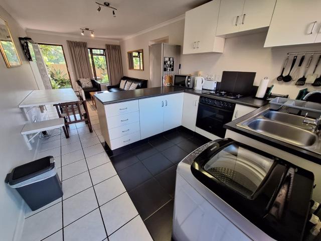 Apartment for rent in Beacon Island Estate, Garden Route District Municipality