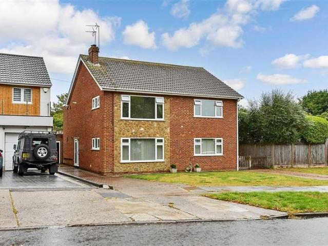Maisonette for sale in Dumpton Gap, Acol