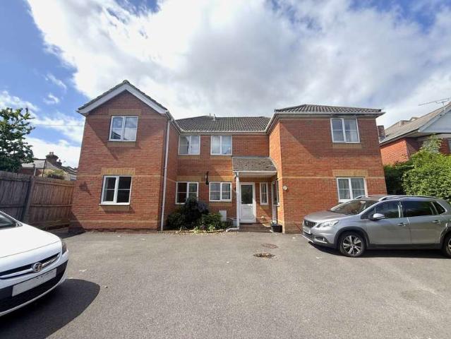 Maisonette for sale in Shirley Park, City Of Southampton