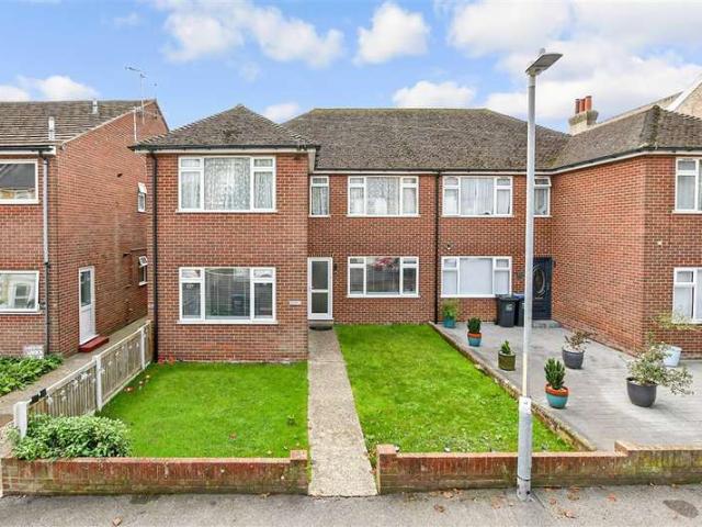 Maisonette for sale in West Cliff, Thanet