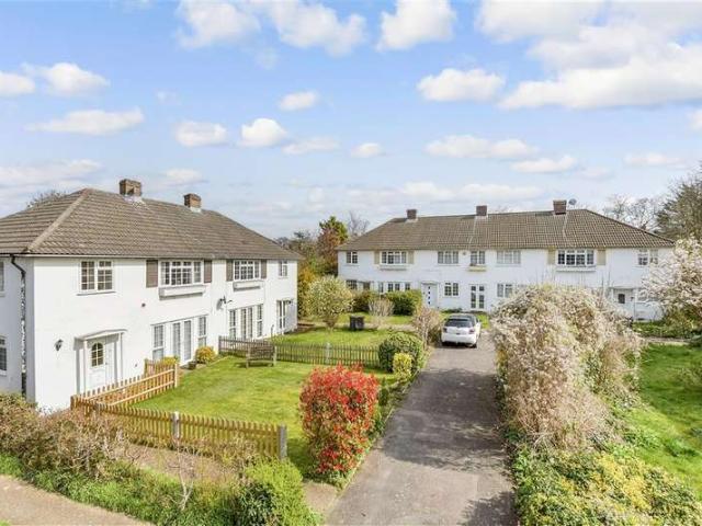 Maisonette for sale in London Borough of Croydon, Greater London