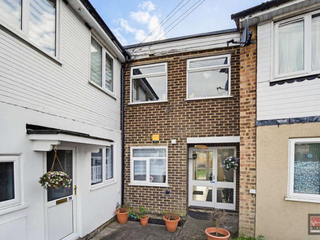 Maisonette for sale in Lower Halliford, Surrey
