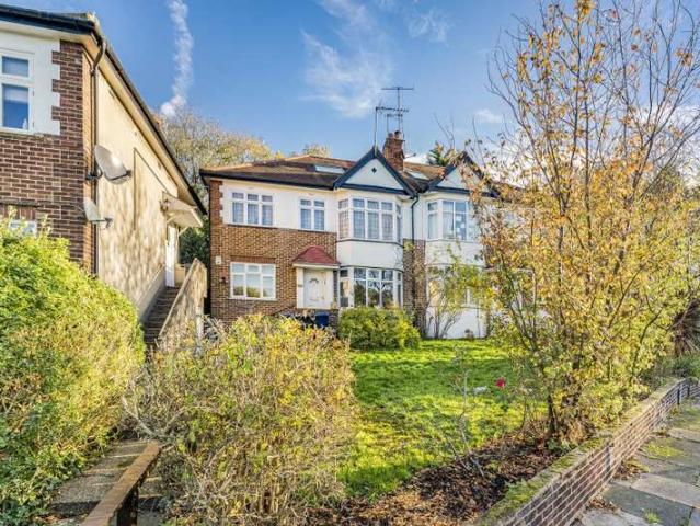Maisonette for sale in London Borough of Ealing, Park Royal