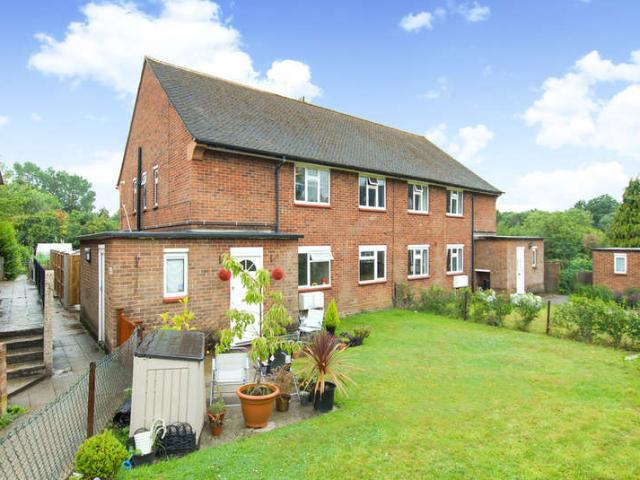Maisonette for sale in London Borough of Hillingdon, Greater London