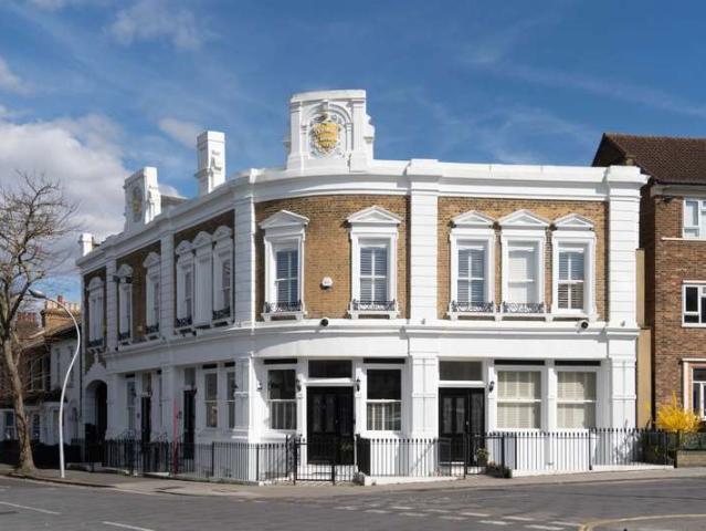 Maisonette for sale in Bellenden, Greater London