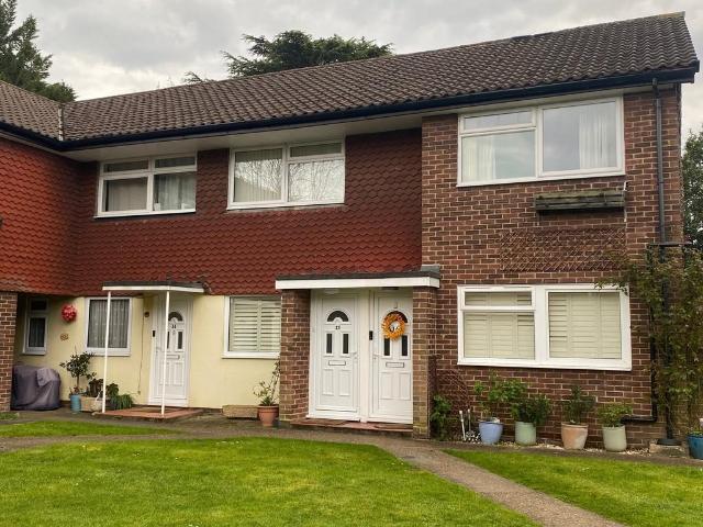 Flat for sale in Wallington, Greater London
