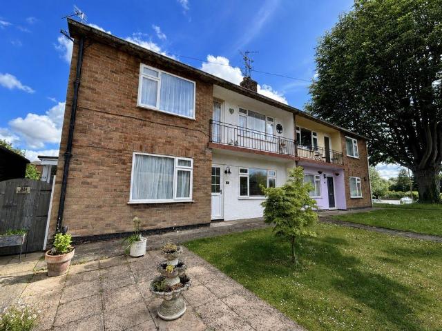 Flat for sale in California, Dunstable