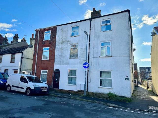 Flat for sale in Southtown, Stokesby