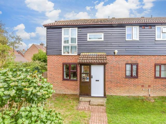 Flat for sale in Midway, Kent