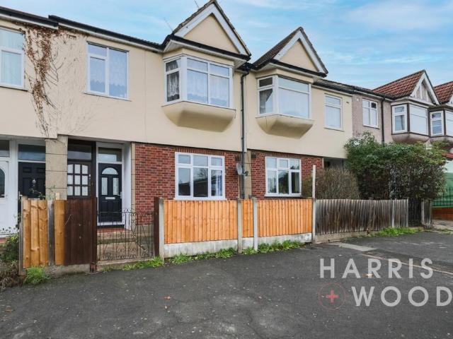 Flat for sale in Hornchurch, Greater London