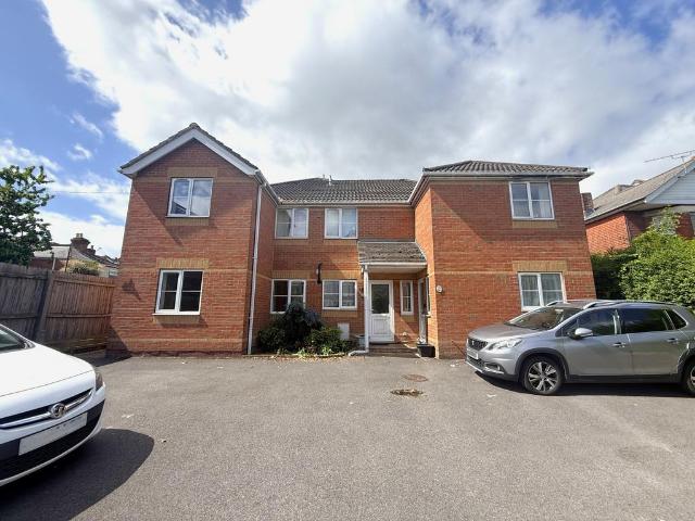 Flat for sale in Shirley Park, City Of Southampton