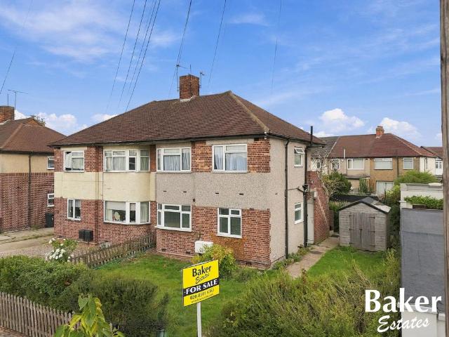 Flat for sale in London Borough of Redbridge, Greater London