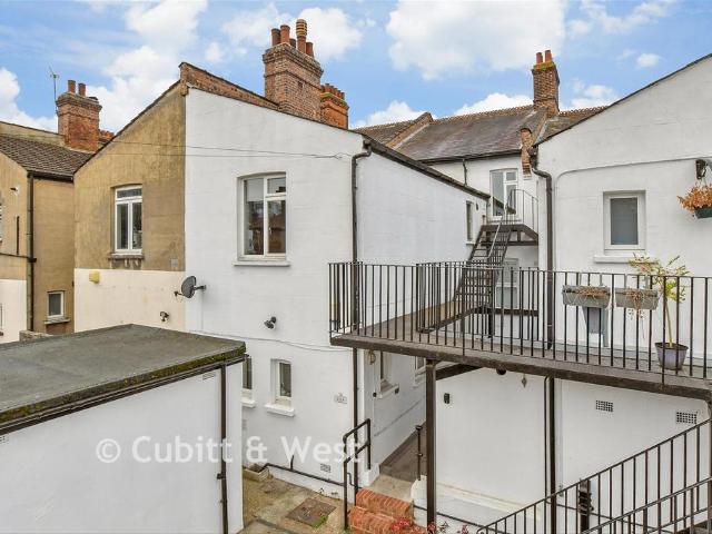 Flat for sale in London Borough of Sutton, Greater London