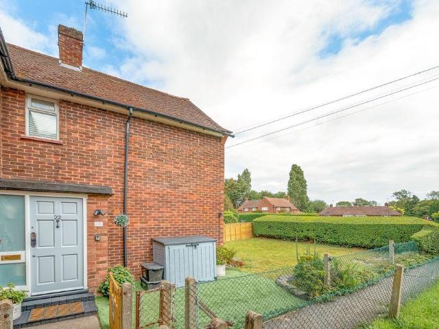 Flat for sale in Wexham, George Green