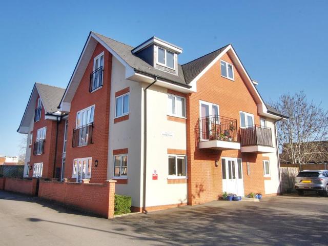 Flat for sale in Barton Stacey, Hampshire