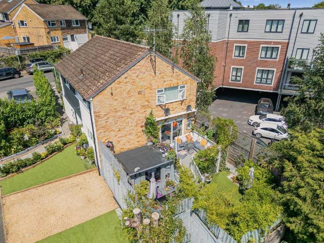 Flat for sale in Henley-on-Thames, Berrick Salome