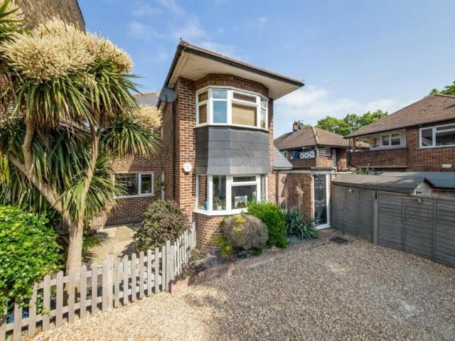 Flat for sale in London Borough of Bromley, Greater London