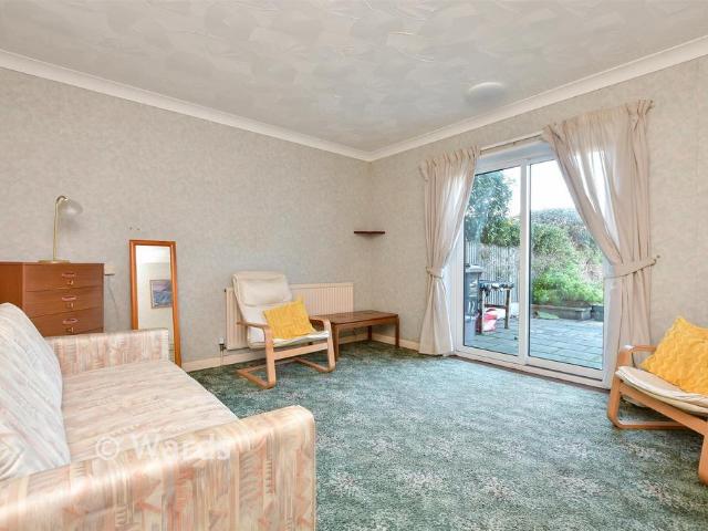 Flat for sale in East Cliff, Thanet