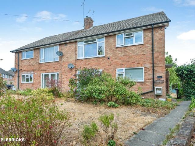Flat for sale in Milverton, Warwick