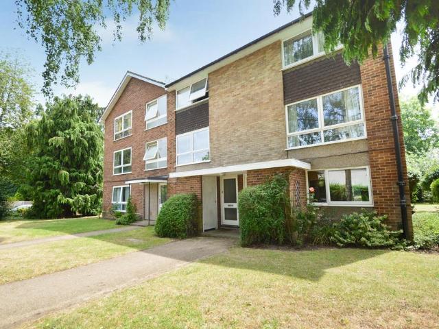 Flat for sale in Blackhills, Surrey