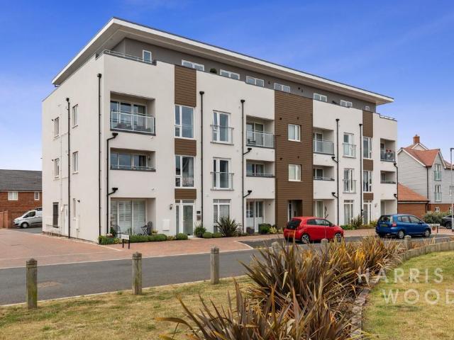 Flat for sale in East Donyland, Fordham Heath
