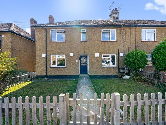 Flat for sale in Bromley Common, Greater London
