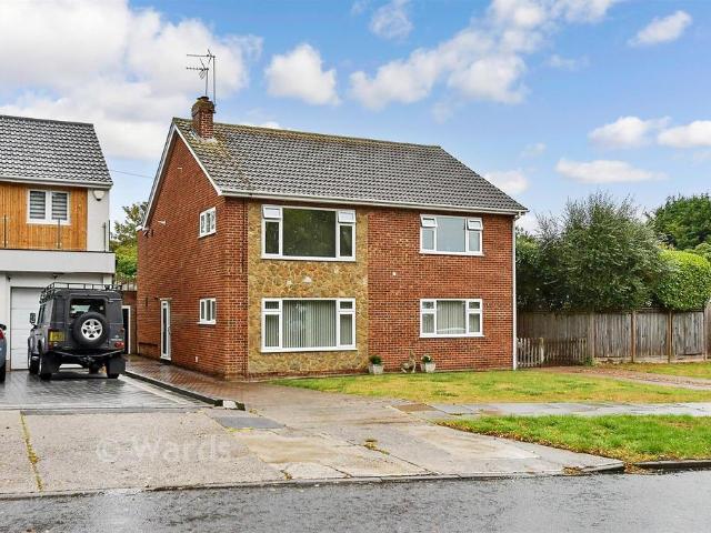 Flat for sale in Dumpton Gap, Thanet