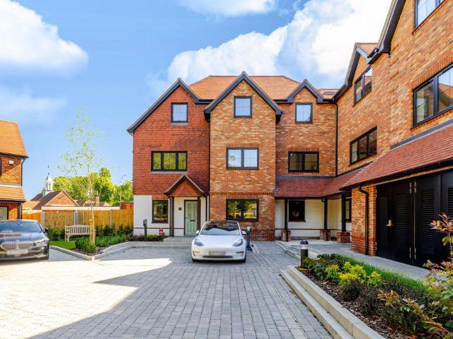 Flat for sale in Hillview, Isle Of Man