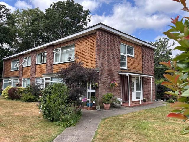 Flat for sale in Shortlands, Greater London
