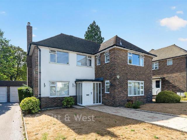 Flat for sale in Red Hill, Surrey