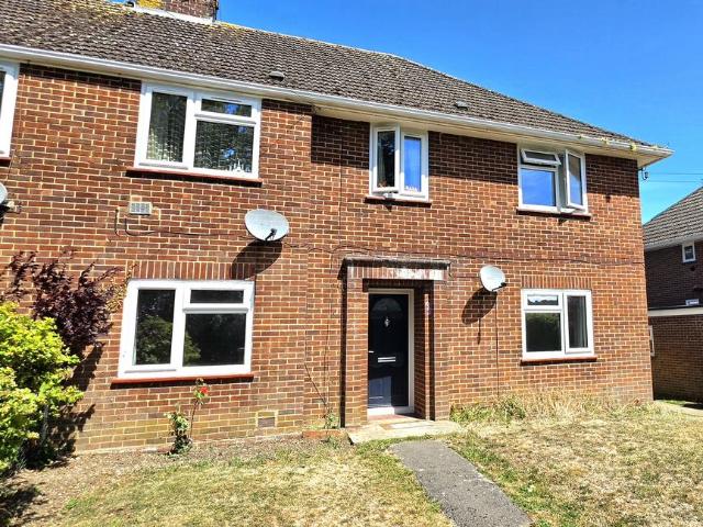 Flat for rent in Barton Stacey, Hampshire