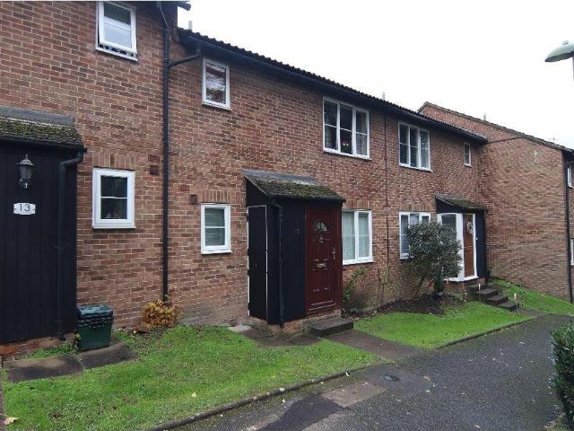 Flat for rent in Crofton, Greater London