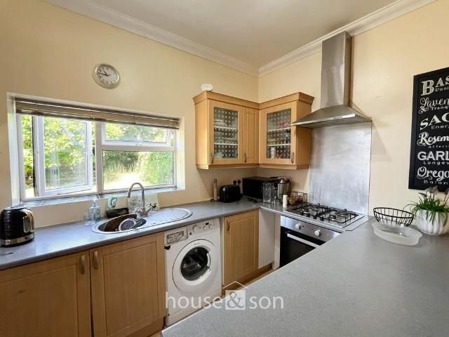 Flat for rent in Talbot Village, Bournemouth