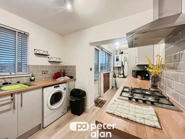 Apartment for rent in Llantrisant