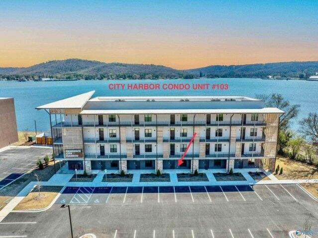 Condo for sale in Guntersville