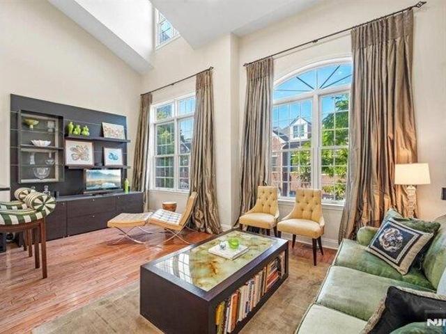 House for sale in Guttenberg, Hudson County