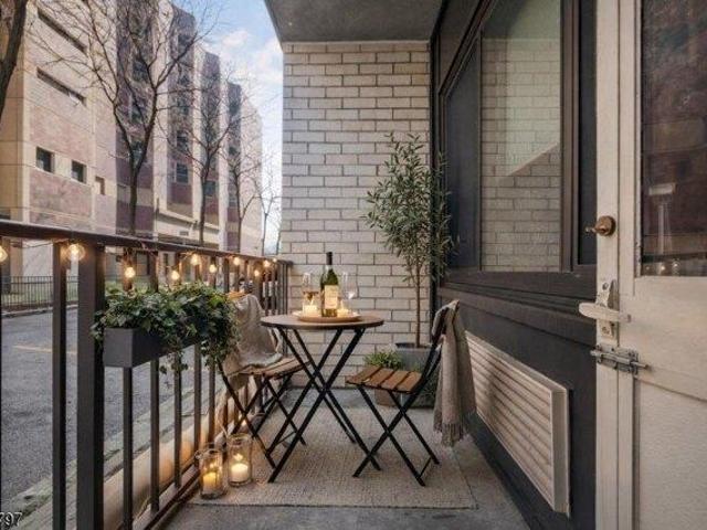 Condo for sale in Hackensack, New Jersey