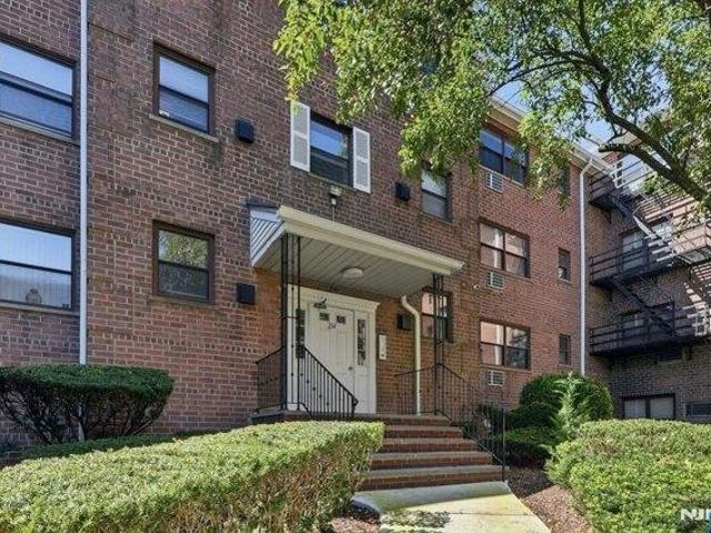 Condo for sale in Hackensack, Bergen County