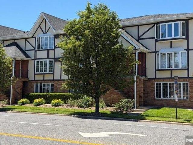 Condo for sale in Hackensack, Bergen County