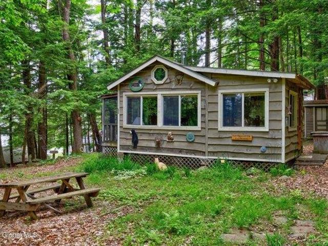 Apartment for sale in Hadley